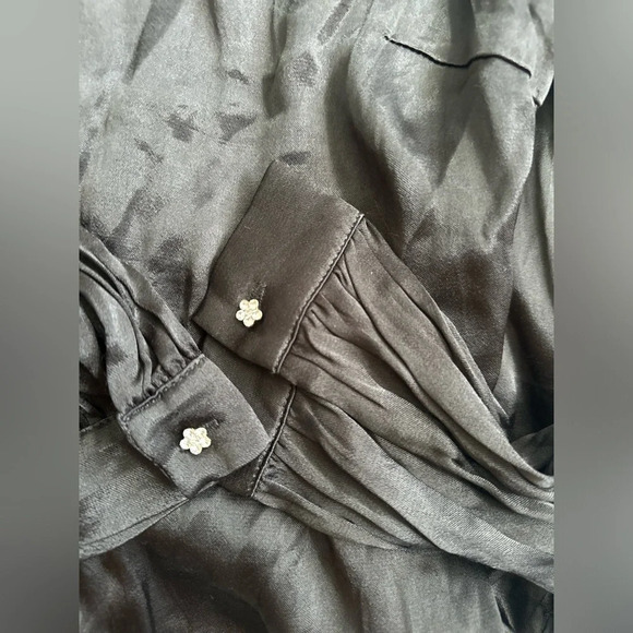 En Saison Lizette Satin Button Up Midi Dress. Size Medium. - Picture 5 of 9